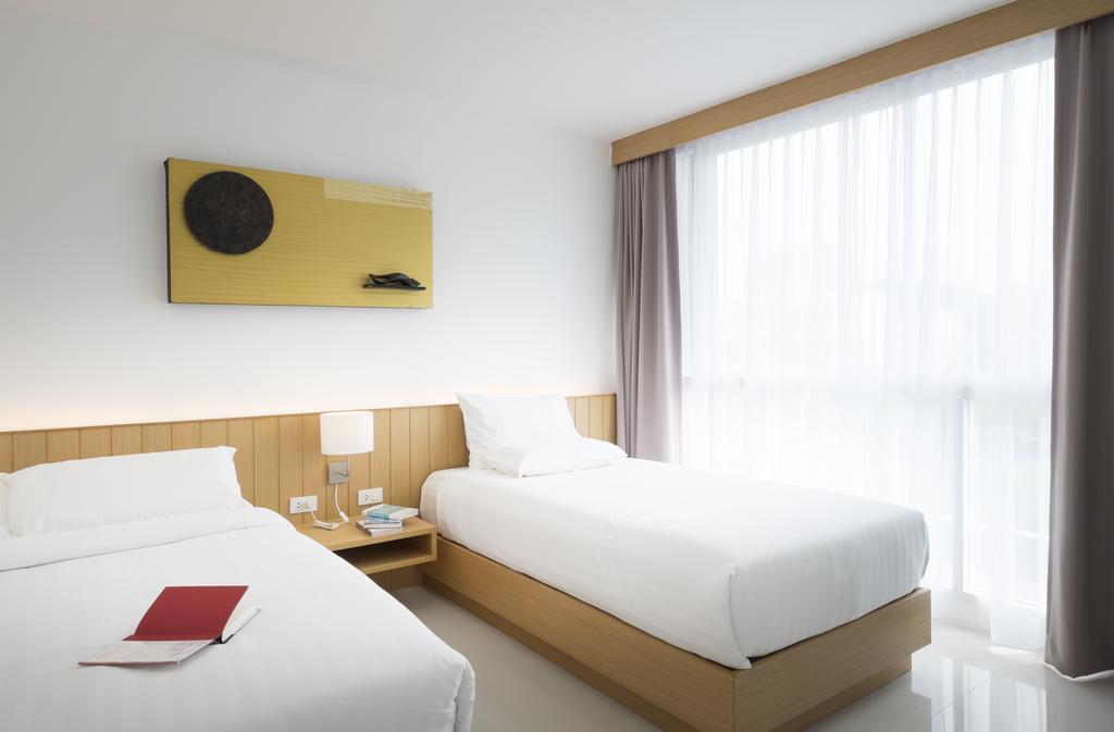 Modern Thai Suites Phuket Ruang foto